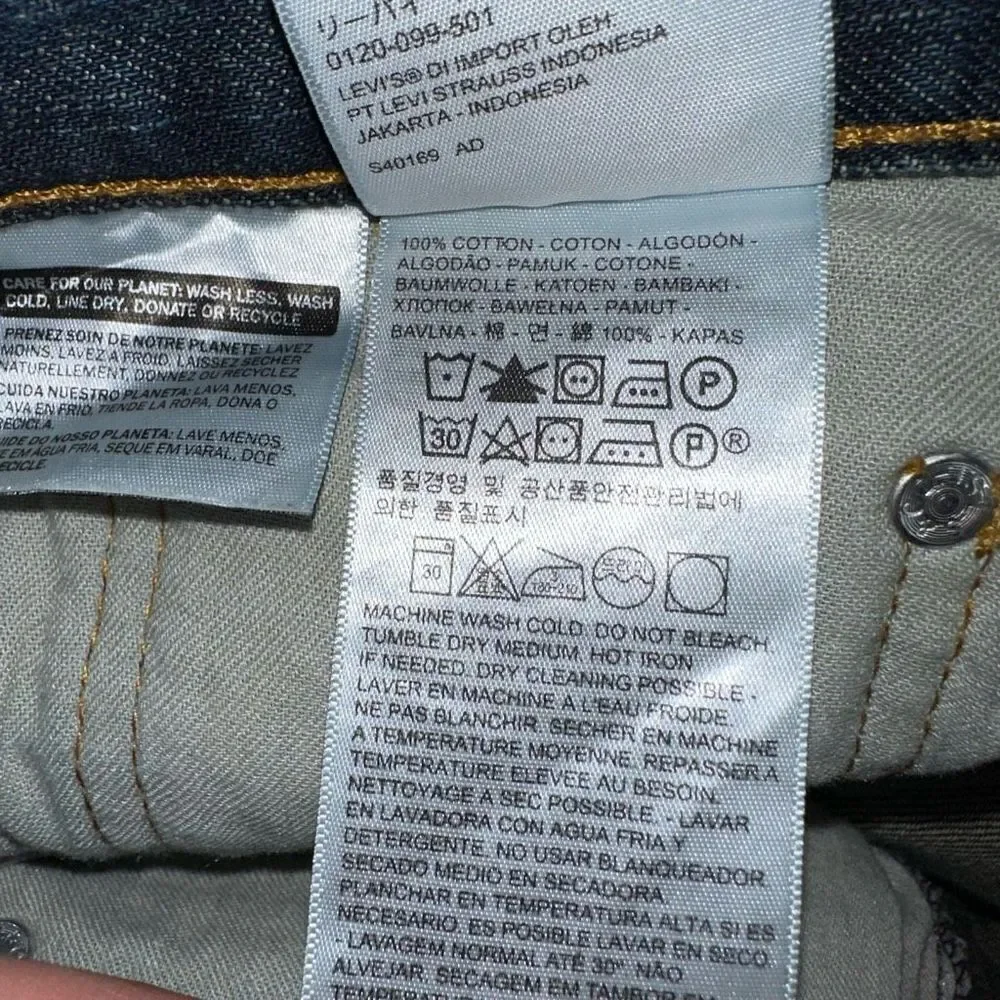 Levi’s Men’s 33 Retro Midwash Solid Denim Vintage Casual Bluejeans‎
